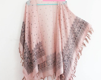 Kimono with Paisley and Tassels in Pink