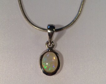 Pendant in silver 925/-with Opal