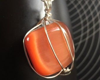 Blood Orange Dalestone Necklace