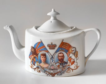 Vintage Teapot British Royal Coronation George V English Tea King Queen Souvenir