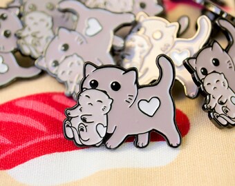 Mommy Cat Enamel Pin / Lapel Pin / Jewelry / Badge