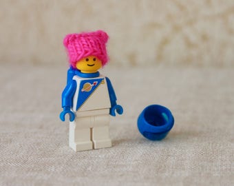 KNITTING PATTERN, Lego Guy Pussy Hat, Pussycat Hat, Pussyhat Project, Feminist Humor, Girl, Women's Rights, pink hat, Lego Hat, Lego people