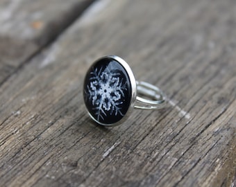 Snowflake Winter Ring - Adjustable Christmas winter snow snowflake Glass Dome Ring
