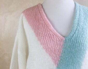 90's vintage v neck fuzzy sweater // 90's white sweater