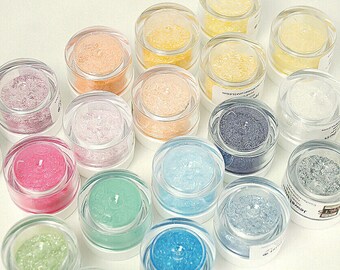 Jewel Dust® Edible Glitter by Confectionery Arts International , 100% edible made with FDA Approved Ingredients | gold edible glitter