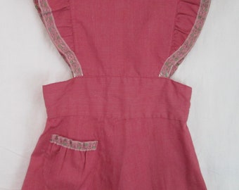 Girls Smock Apron Dress Rose Pink Handsewn Lace Trim Pocket 1960s/1950s