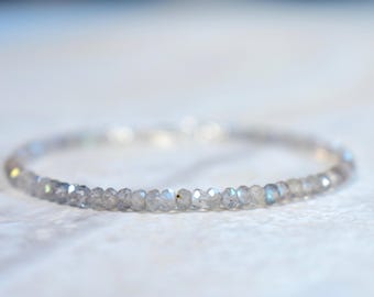 labradorite beaded bracelet. flashy labradorite thin bracelet. elegant labradorite gemstone bracelet. labradorite layering bracelet