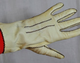 Vintage Kay Fuchs Hand Tailored Kid Gloves - Creamy Ivory Size 6-1/2