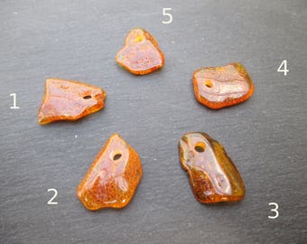 Baltic amber: 1 pendant 2.15 2.45 cm cm