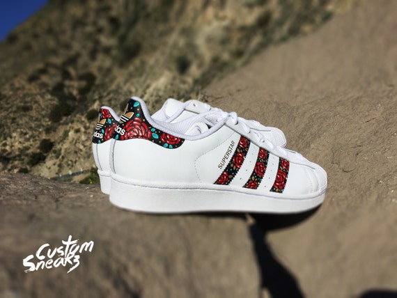 Cheap Adidas Superstar In Store and Online 