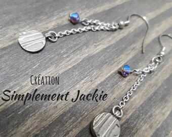 Simple and delicate earring