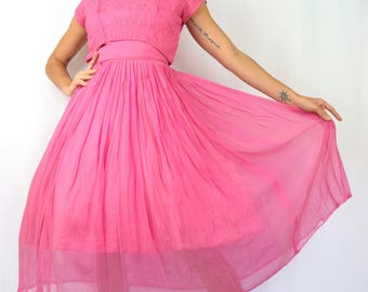 Vintage 50s 60s Pink Chiffon New Look Party Dress (size small)