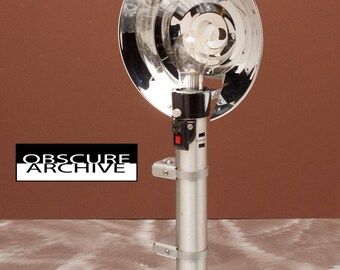 GRAFLEX 2773 Flash Unit with 7" Reflector - STAR WARS Light Saber - Red Button - Flash Bulbs