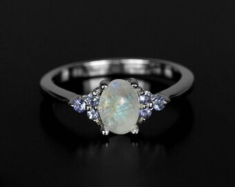 Moonstone Engagement ring, Rainbow Moonstone Ring June Birthstone, Boho Ring, Tiny Dainty Ring moonstone for her, Moonstone Jewelry gift