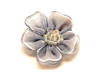 LOT 10 flowers fabric 3 cm - gray and white beads - jewelry sewing scrapbooking embellishments / wedding / table decoration cards