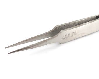 Knotting Tweezers
