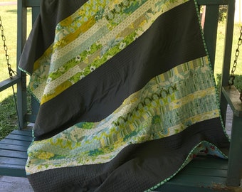 Throw quilt in Nicey Jane prints