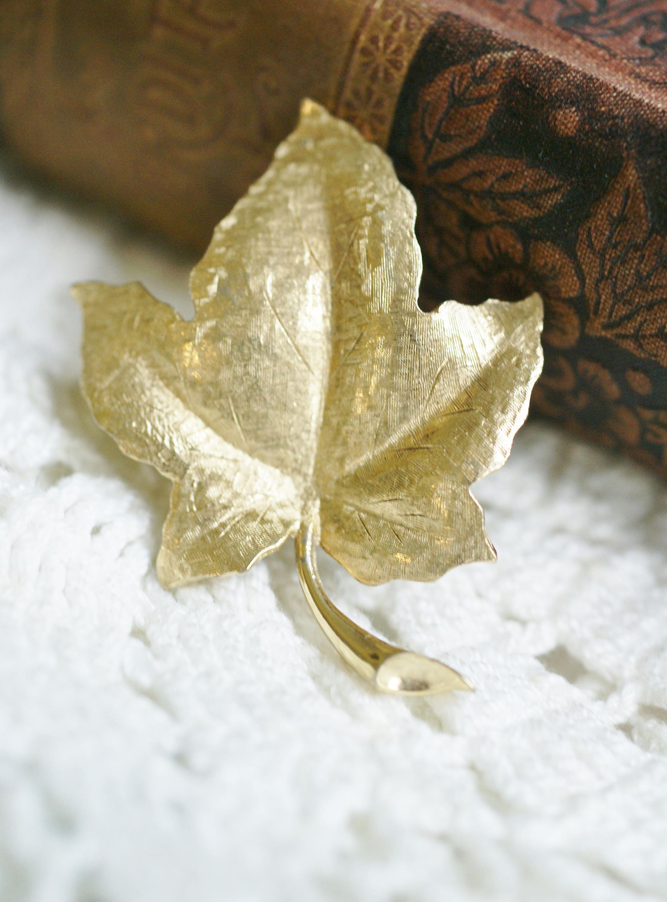 Charel Designed Vintage Leaf Brooch Textured Gold Tone Shiny