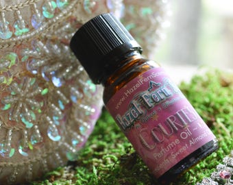 Vanilla Sugar Perfume Oil - 1/3 oz Roll On - Sweet Musk Fragrance - Vanilla Perfume Oil - Vanilla Musk Perfume - Courtesan Perfume Oil