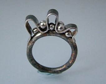 Sterling silver 'Wavelength' ring.