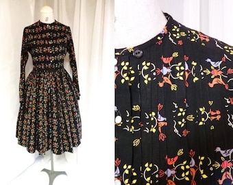 1950s dress / 50s colorful birds & pintuck cotton dress small/ novelty print day dress