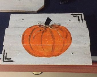 Fall pumpkin decor