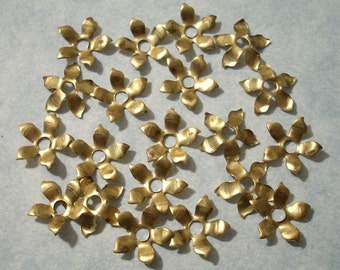 40 Raw Brass Flowers - 11mm