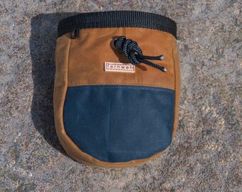 Waxed Canvas Chalk Bag, canvas chalk bag, Fernweh UK, Fernweh chalk bag, chalk pot, bouldering bag, rock climbing, gifts for climbers