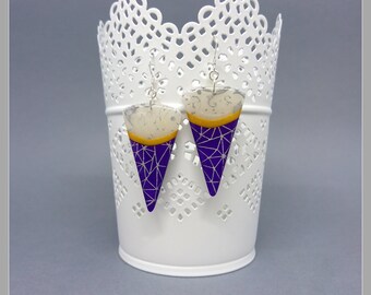Pair of earrings in violet, gold, translucent and 925 Silver hooks