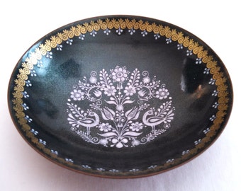 Eva Scherer, small Austrian enameled copper trinket dish, folk art motifs