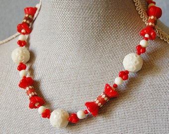 Vintage 1930s Glass and Metal Bead Necklace Red and White