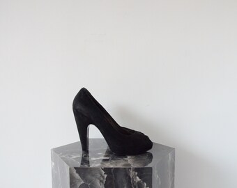 PRADA 90's black suede pumps