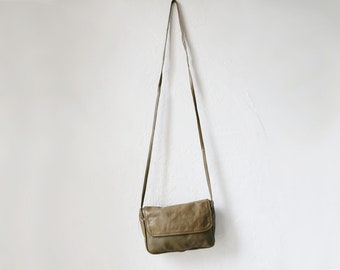 Vintage Leather Purse // Small Cross Body Satchel Olive Brown