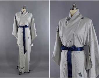 Vintage Silk Kimono Robe / Vintage Dressing Gown / Vintage Lingerie Robe / Loungewear / 1970s White & Blue Shibori