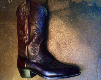Men's Vintage Burgundy Dan Post Cowboy Boots Size: 9 1/2