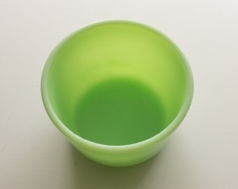 Vintage McKee Jadite Jadeite Small Fruit Bowl c1930s