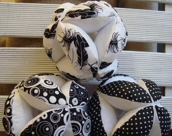 Ying Yang puzzle ball, Montessori baby toy, fabric black and white feathers ball, dots ball, bubbles ball, black and white nursery