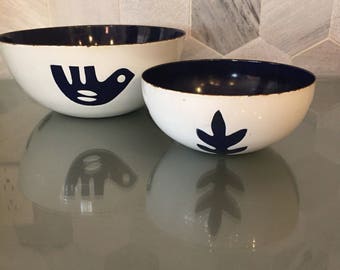 Hanova of Pasadena Enameled Mid Century Modern set of Bird Bowls (2)