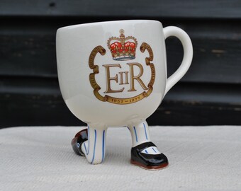 Vintage Carlton Ware - Lustre - China - Royal - Kneeling down - Stripey socks