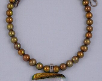 Gold freshwater pearls with dichroic glass pendant