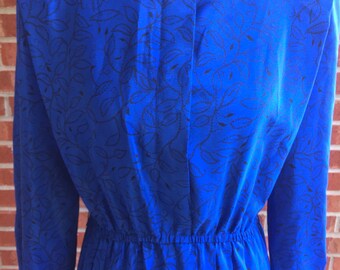 Vintage 80s Leslie Fay blue and black leaf pattern dress. Size 10P