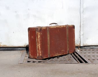 Antique suitcase - Red suitcase - Vintage suitcase - Vintage travel suitcase - Distressed suitcase - Old suitcase - Vintage luggage