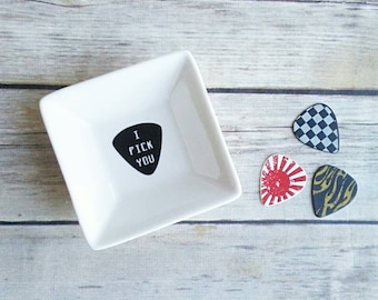 Guitar Pick Holder, Guitar Pick Dish, Gift for Him, Valentine's Gift, Customized Ring Dish, Trinket Dish, Jewelry Dish, Engagement Ring Dish