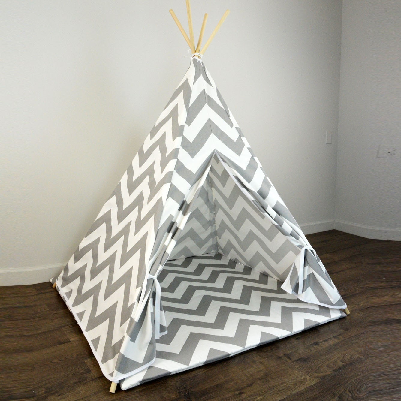 Kids Play Teepee and Play Mat in Gray and White Large Chevron