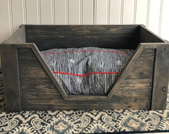 Reclaimed Wood Dog Bed, Pallet Wood Dog Bed