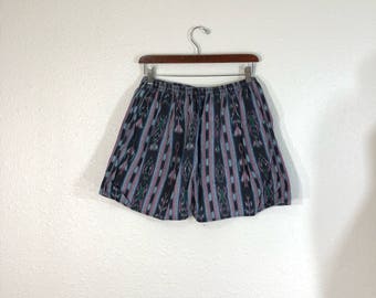 80's vintage navajo all over print cotton shorts size w30-32