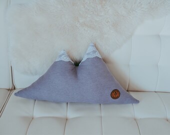 Mountain Pillow - lace peaks - Made to Order