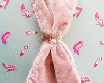 Baby pink velvet clip on bow