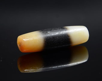 Tibetan Black and White Agate Beads