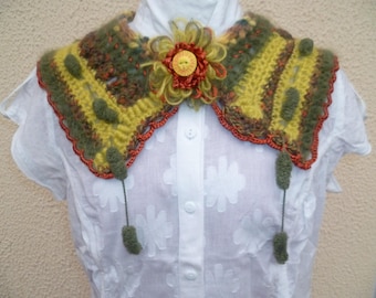 Sun mohair and tassel Choker